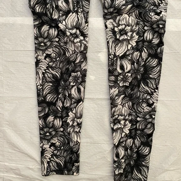 Nicki Minaj pants like New worn rare few times - Picture 2 of 4